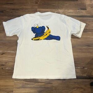 Kaws Uniqlo X Andy Warhol Tee Size Large Worn Once!